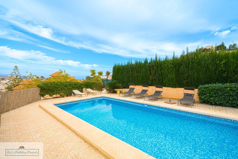 Villa Los Olivos El Poblet Private Pool House in Alacantí