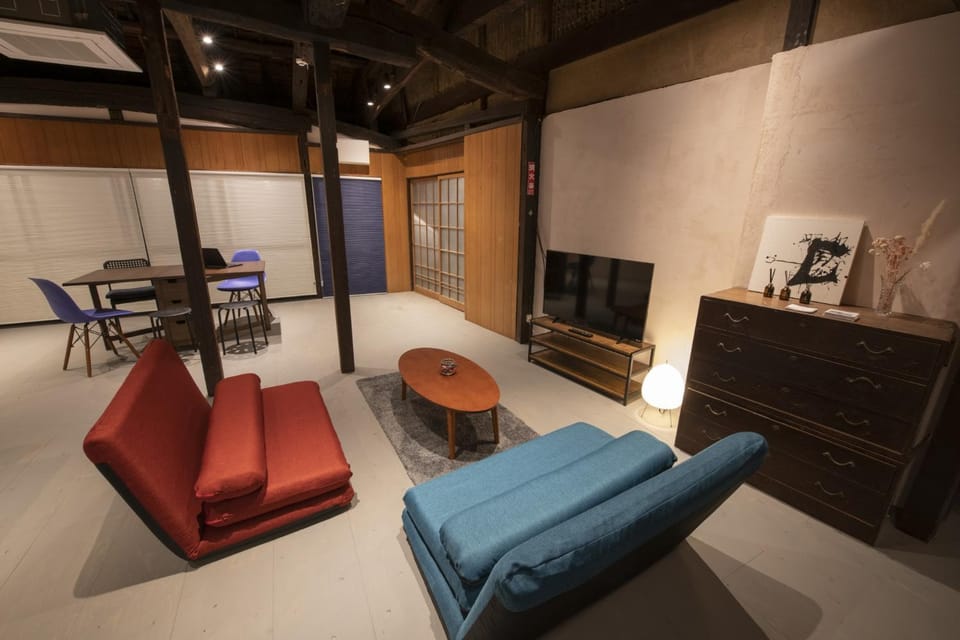 Communal lounge/ TV room