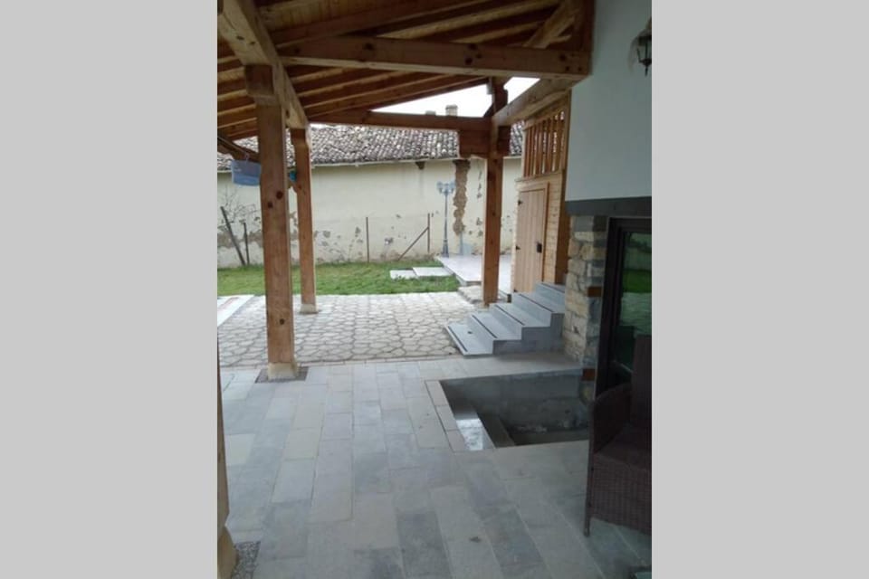 The white House (studio apartment) Apartment in Ruse, Bulgaria
