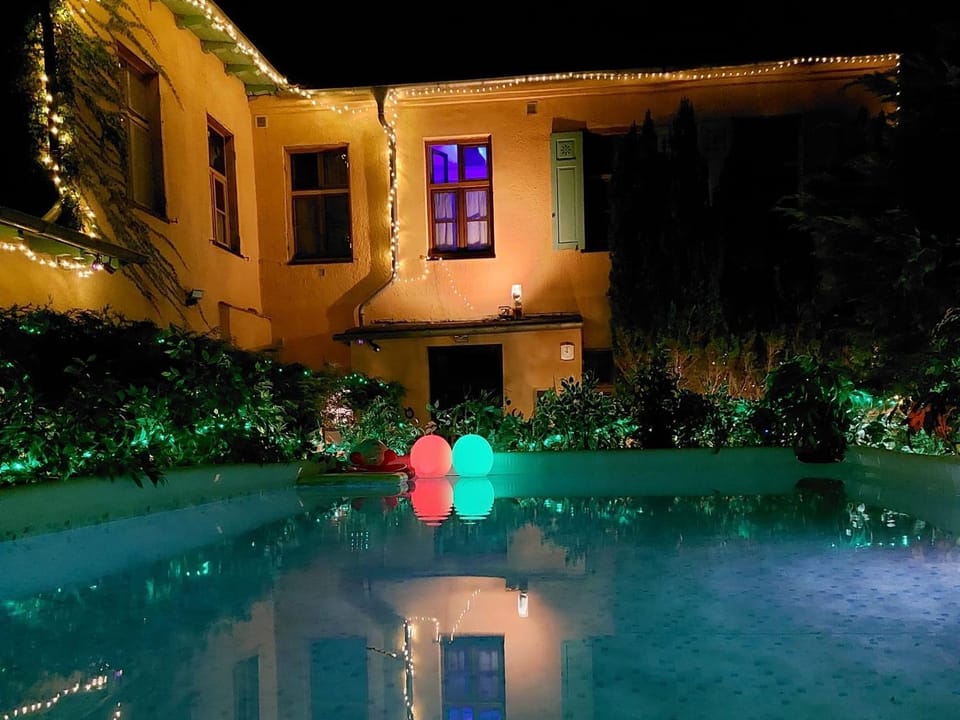 Property building, Swimming pool