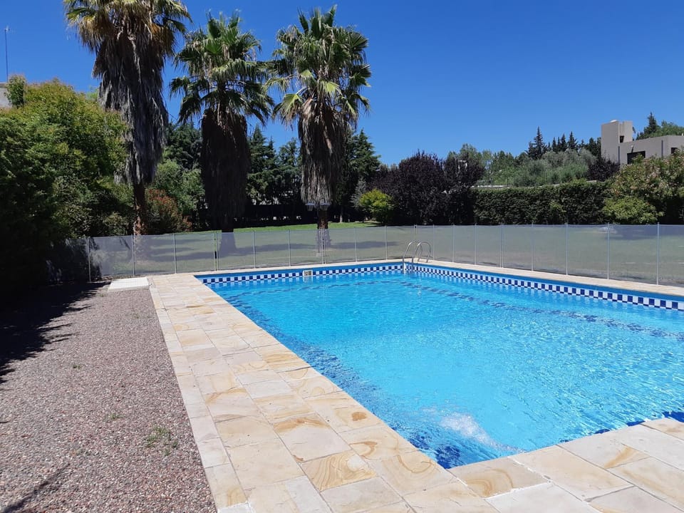 Swimming pool, Swimming pool