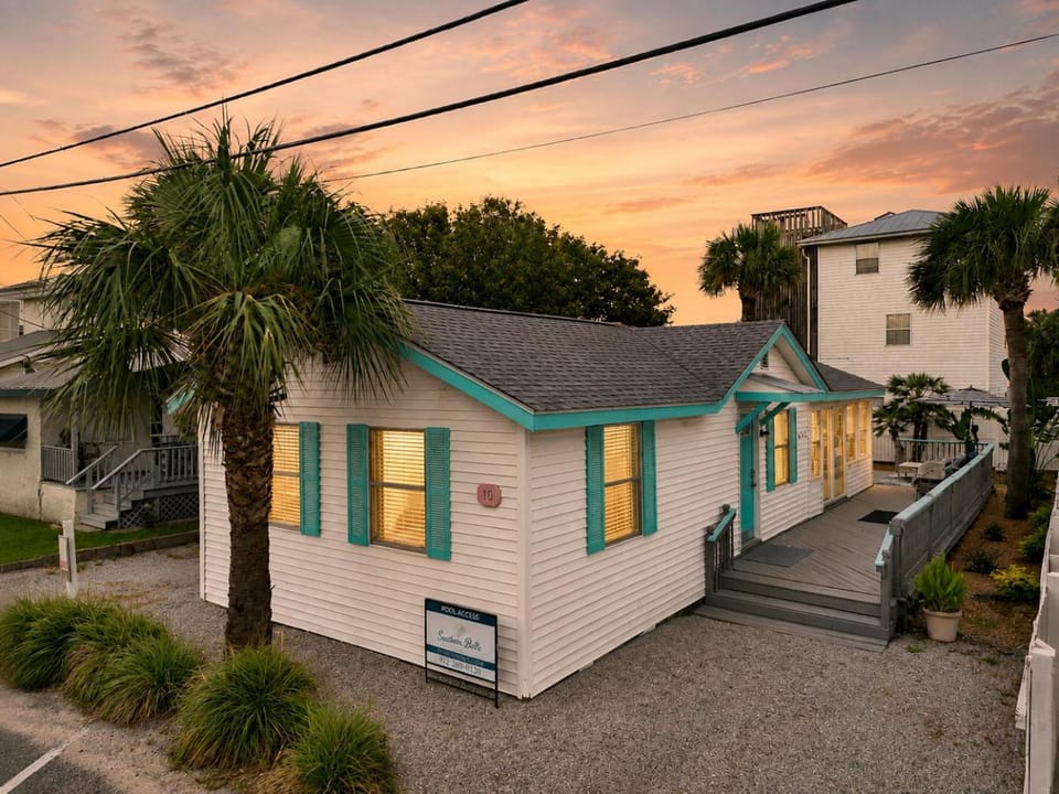 Sea Oats Cottage House in Tybee Island