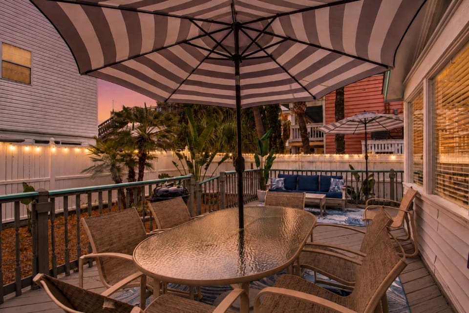 Sea Oats Cottage House in Tybee Island