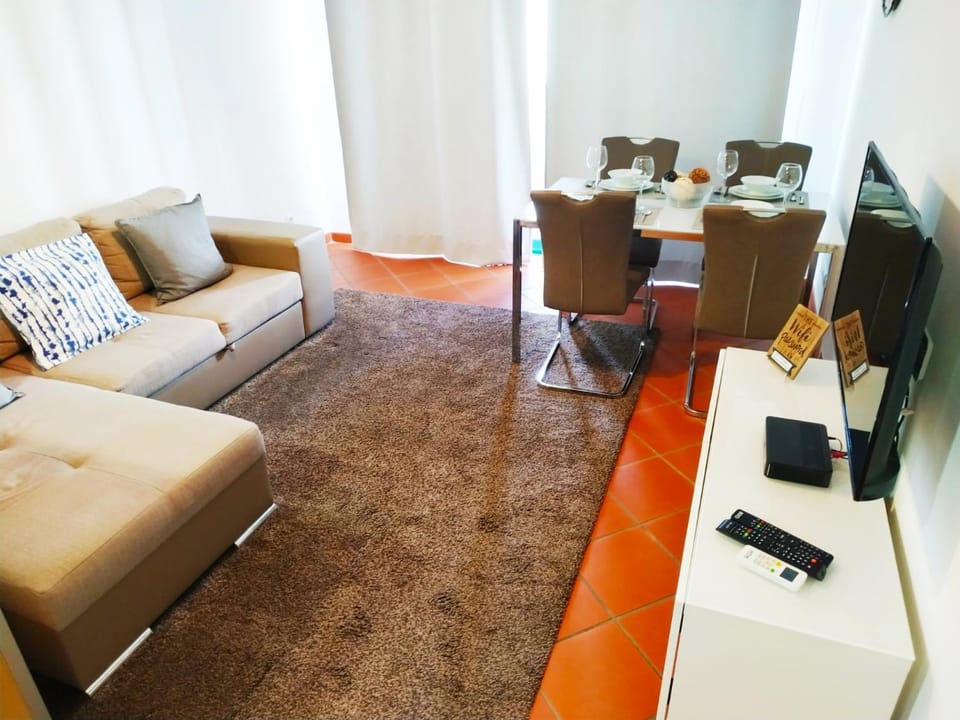 Ocean Breeze - Terrace Pools Apartment in Faro District