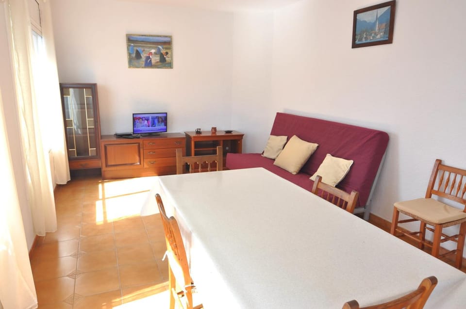 TV and multimedia, Living room, Dining area