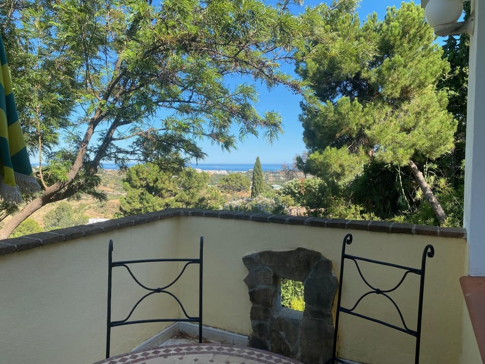 Balcony/Terrace, Sea view, Internal: Not applicable to any particular room