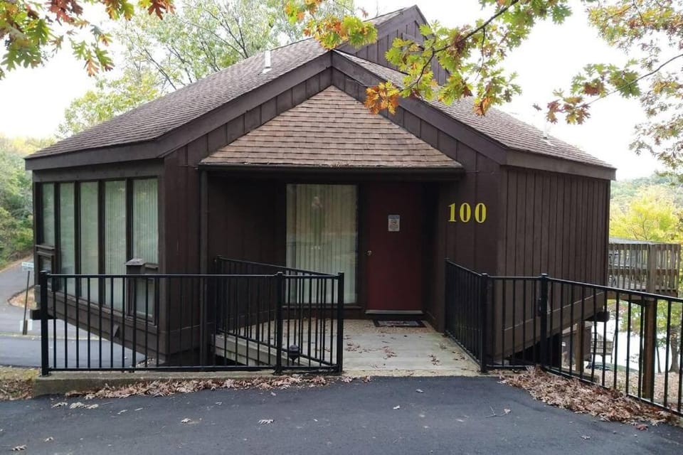 Unit 100 - Treeloft 3 Bedroom Villa House in Village Four Seasons