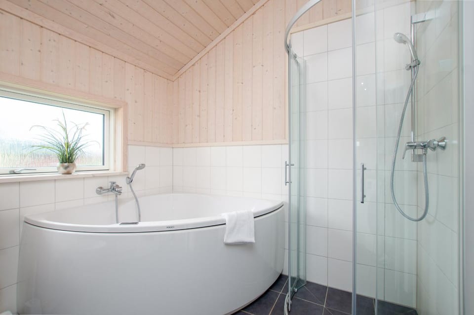 Resort 2 Sea Lodge C 12 House in Großenbrode