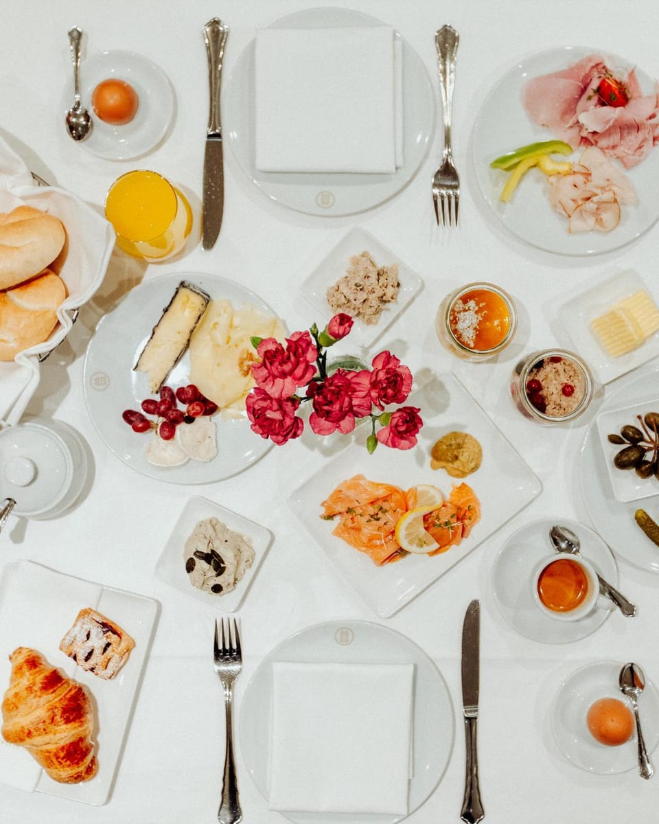 Food and drinks, Food, Breakfast, Continental breakfast, Buffet breakfast