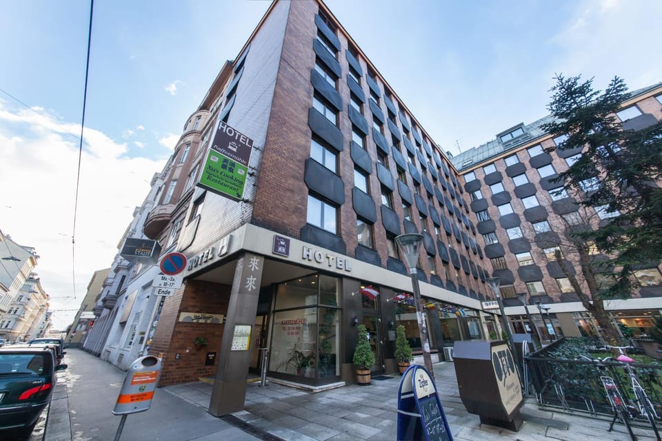 Property building, Facade/entrance, Neighbourhood