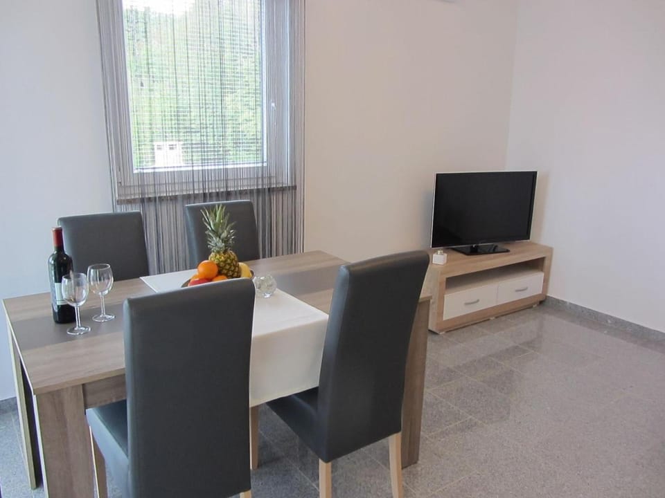 Balcony/Terrace, air conditioner