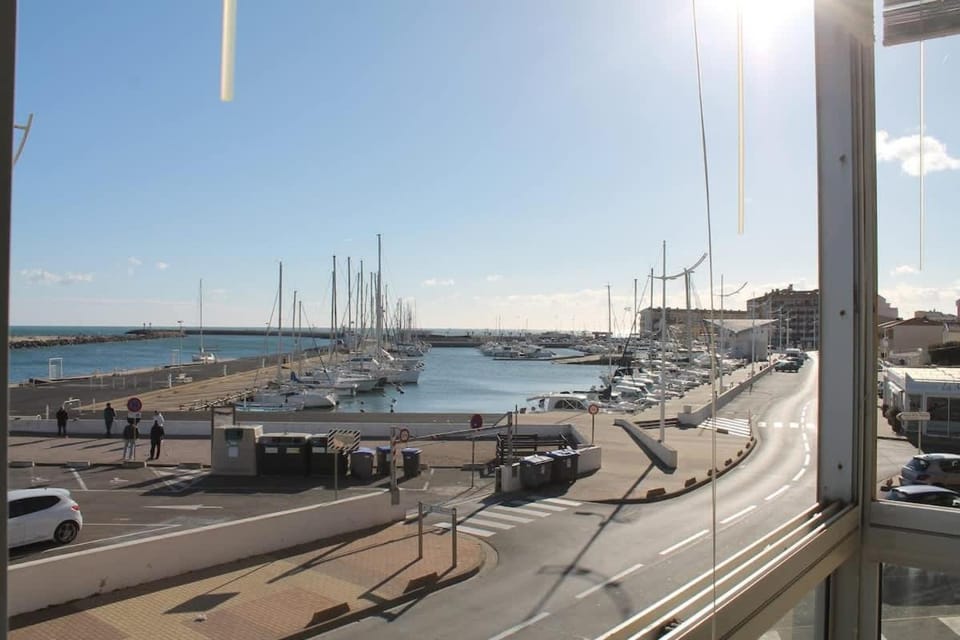 Studio confortable avec vue mer et port Apartment in Occitanie