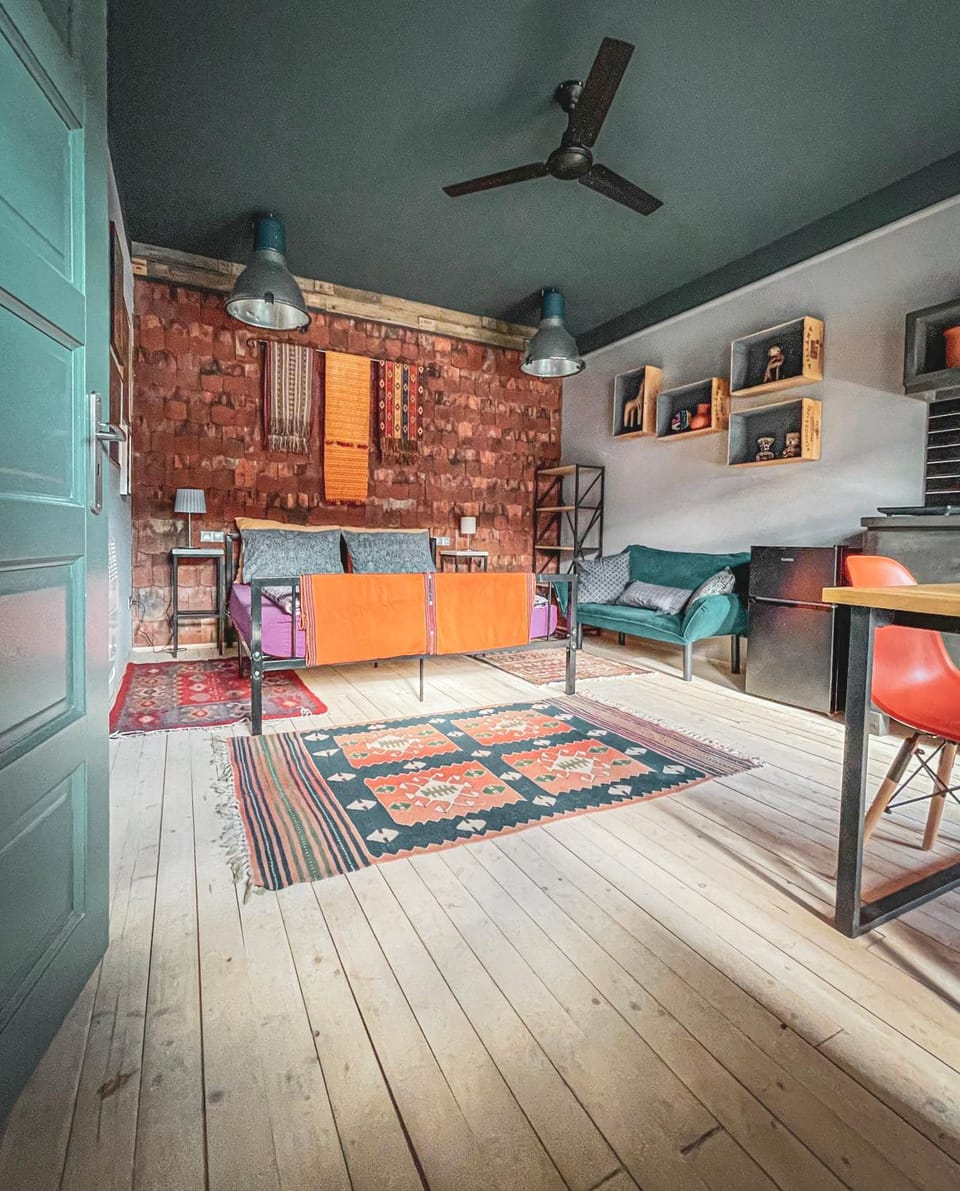 Bed, View (from property/room), Kitchen or kitchenette, Living room, Photo of the whole room, Seating area, Dining area, Bedroom, Area and facilities