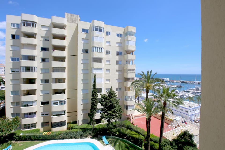 Property building, Sea view
