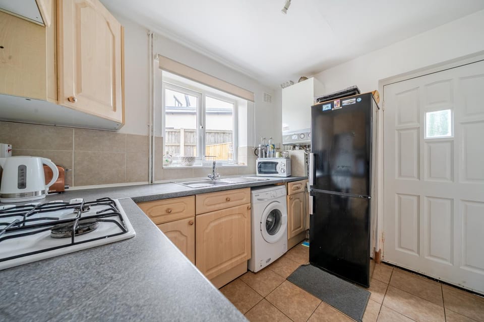 Semi Rural House - Stay 3 - Pet - Parking - Garden House in Wales