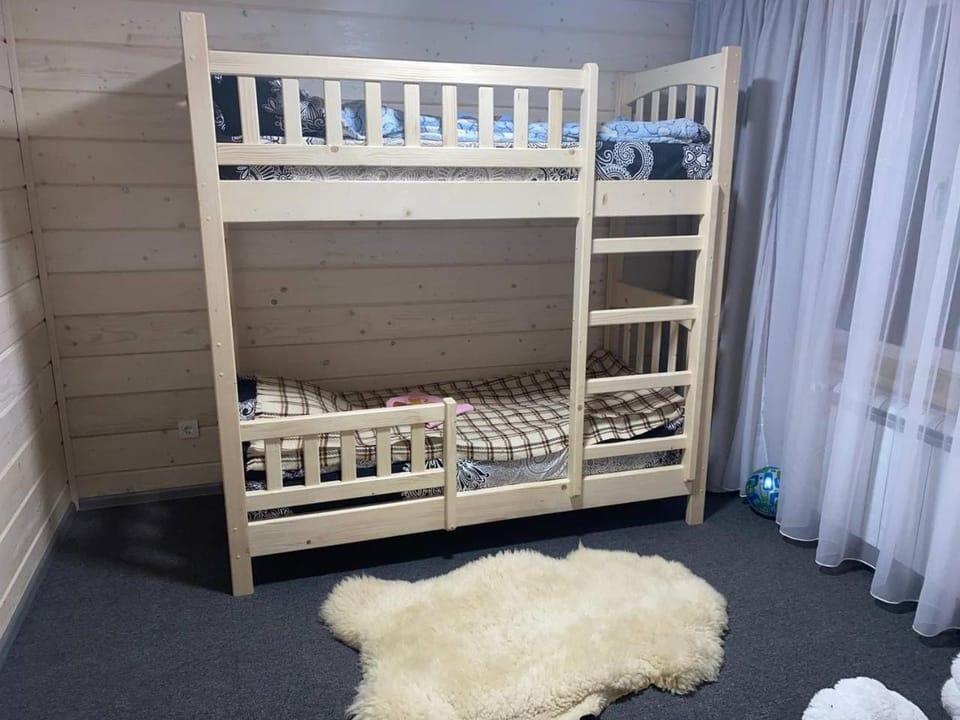 Photo of the whole room, bunk bed