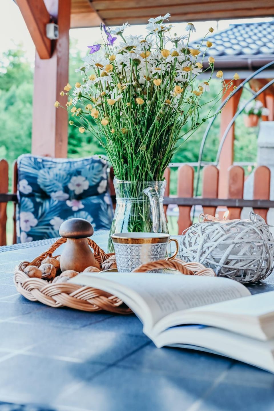 Patio, Seating area