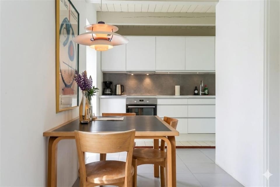 Kitchen or kitchenette, Dining area, kitchen