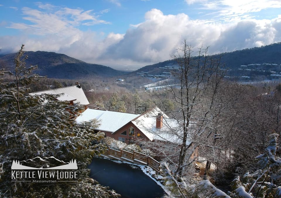 Property building, Bird's eye view, View (from property/room), Mountain view