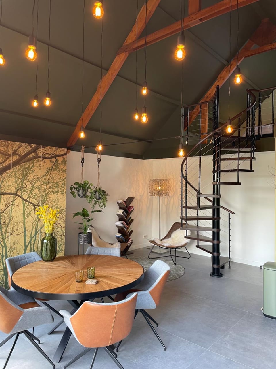 Living room, Seating area