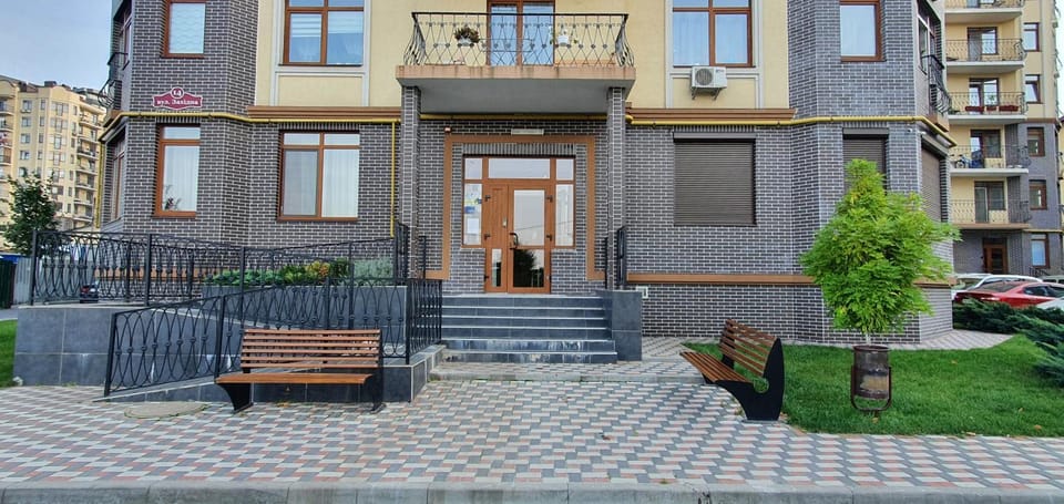 Property building, Facade/entrance, Street view