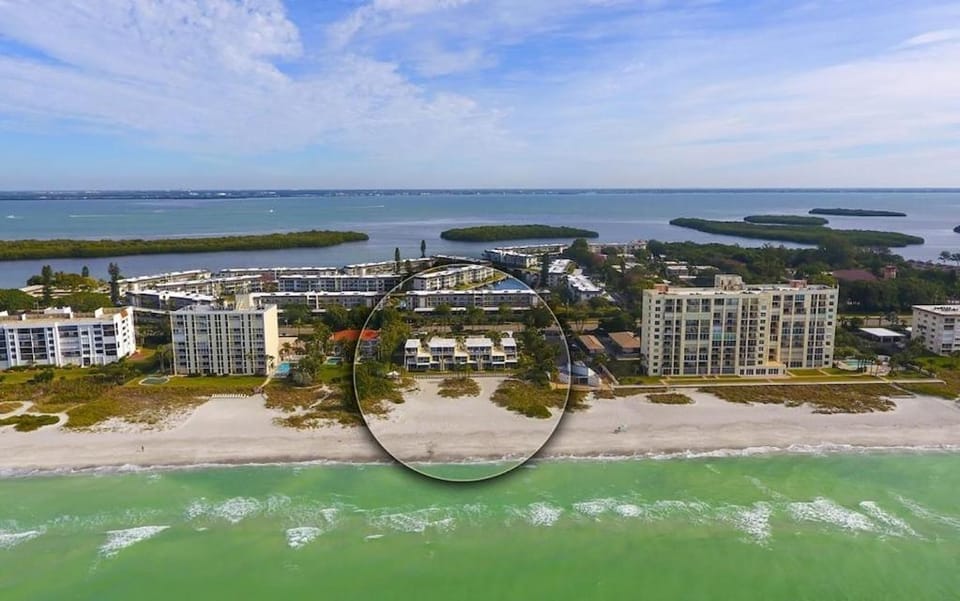 LaPlaya 201C Breathtaking Gulf panorama from this corner end unit with a private stairway to the beach Apartment in Longboat Key