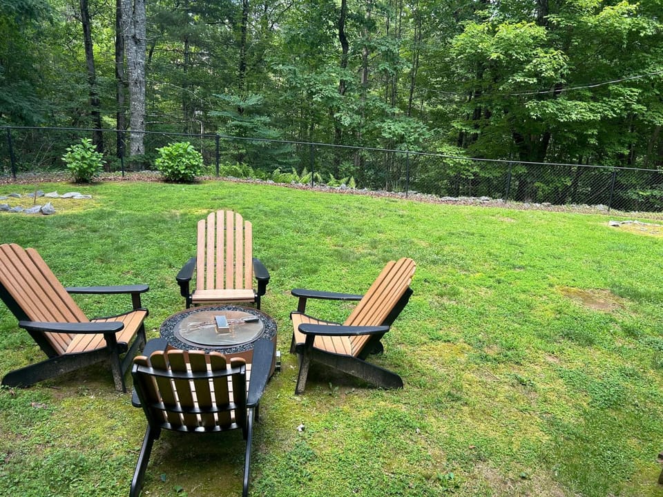 3BR Luxury Cabin • Hot Tub, Sauna • Pet Friendly Cabin in Georgia