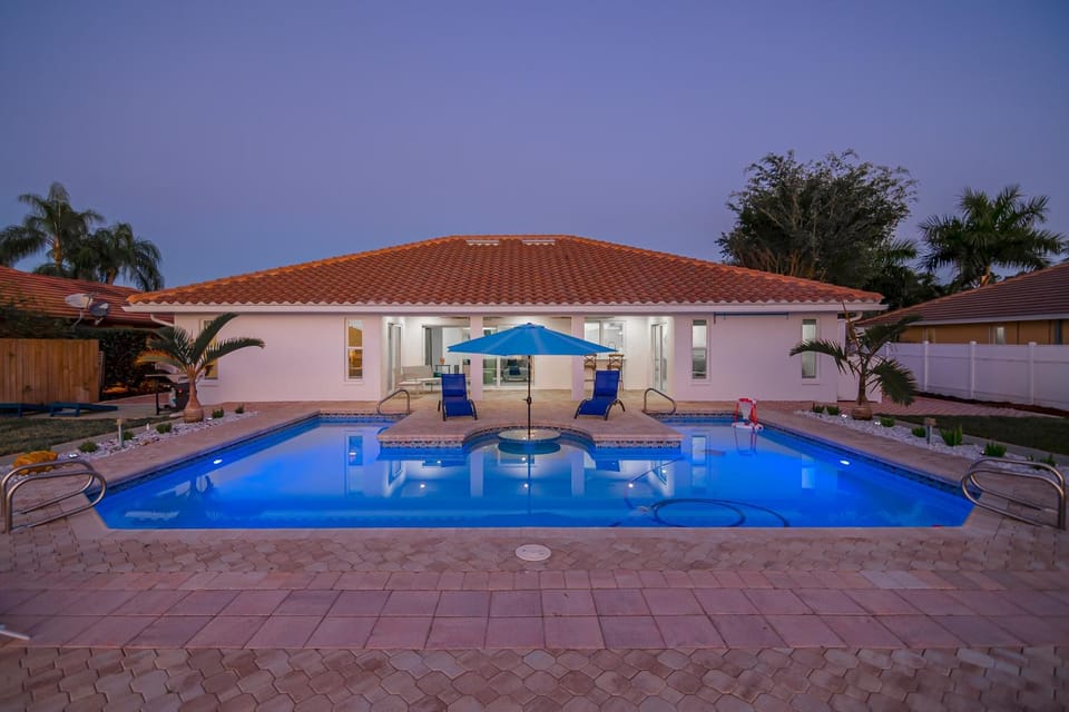 Bonita Lake Home - Luxury taken to the next level House in Bonita Springs