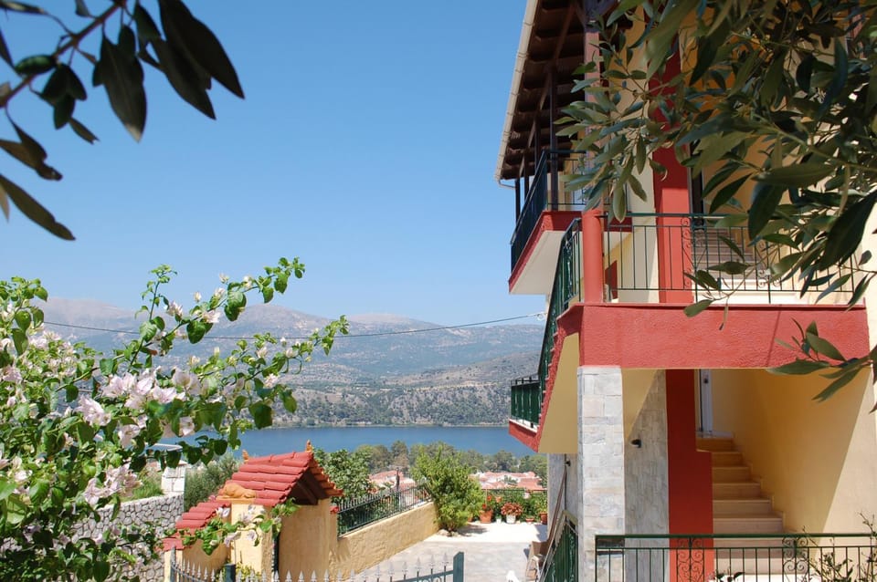 The Grey Boutique Apartment Apartment in Argostolion