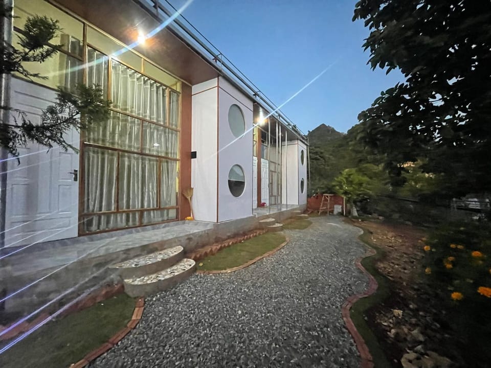 Property building, Garden