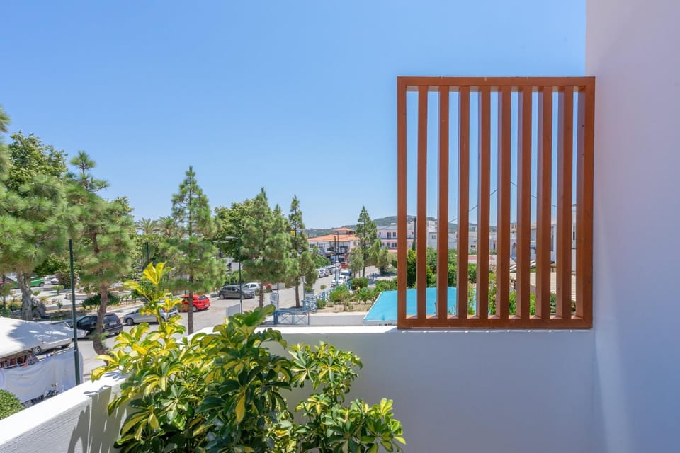 Balcony/Terrace, City view