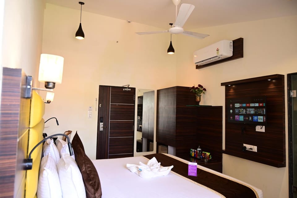 Hotel Shanti Solitaire, Arpora Hotel in Goa, India