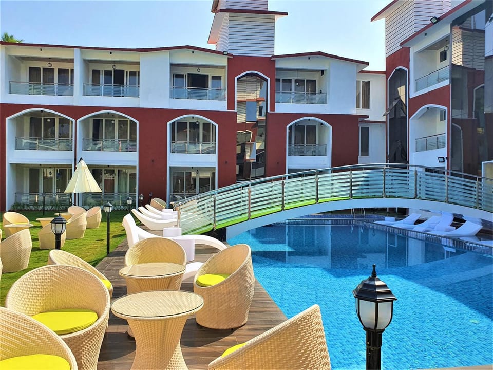 Property building, Seating area, Swimming pool