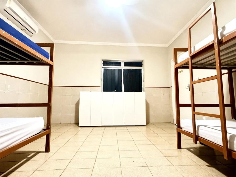Hostel Diniz Hostel in Vitoria