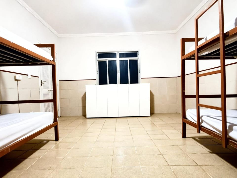 Hostel Diniz Hostel in Vitoria