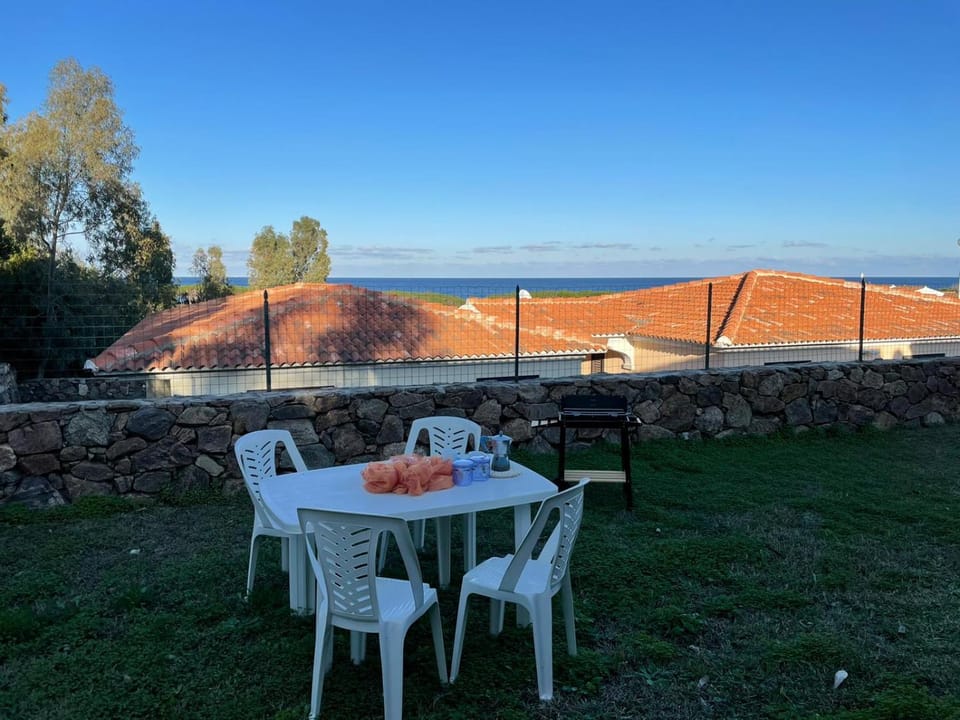 BBQ facilities, Garden, Sea view