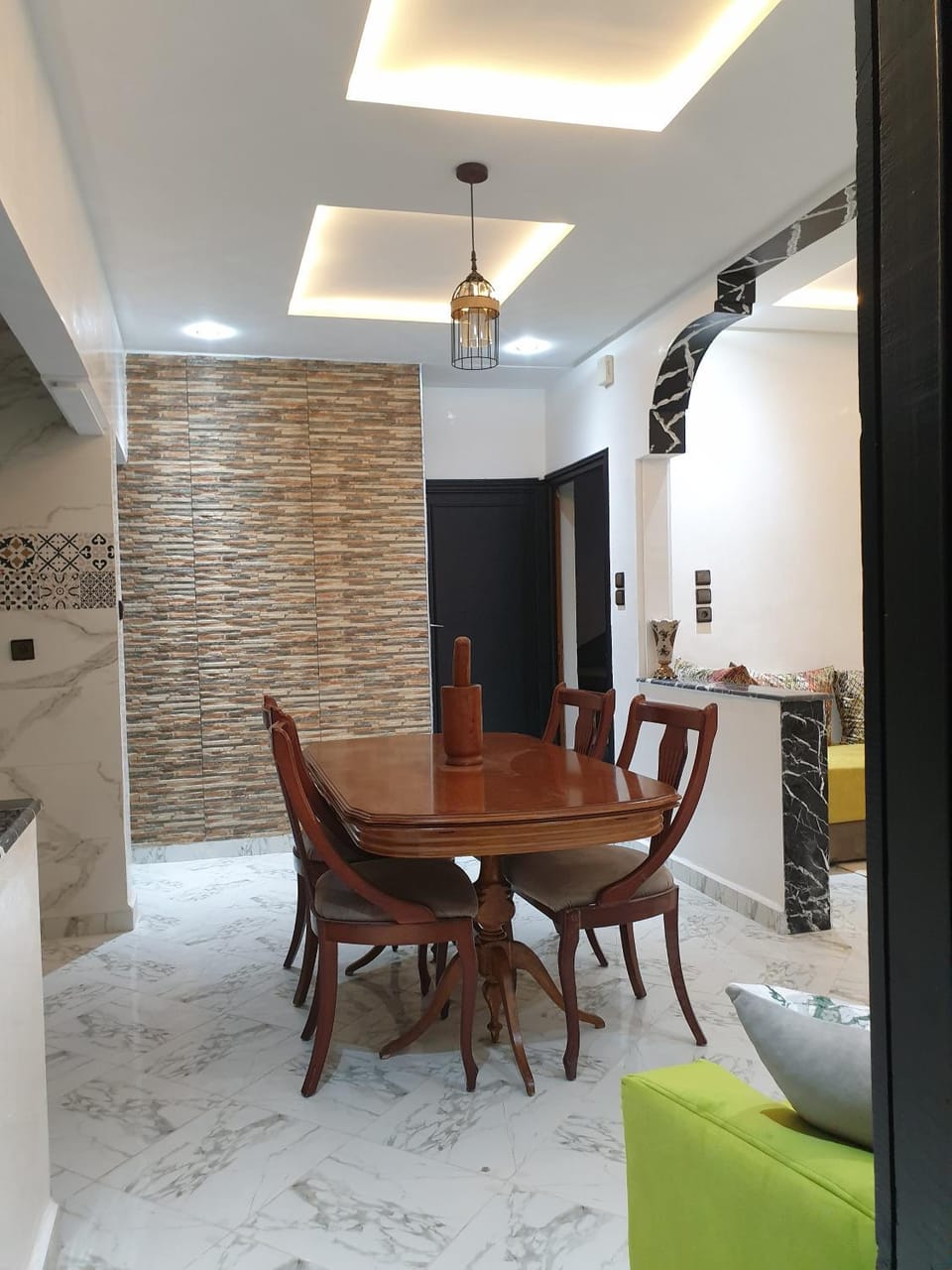 White House Apartment in Fez-Meknès