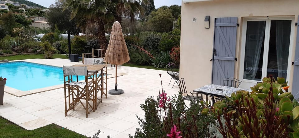 Patio, Swimming pool