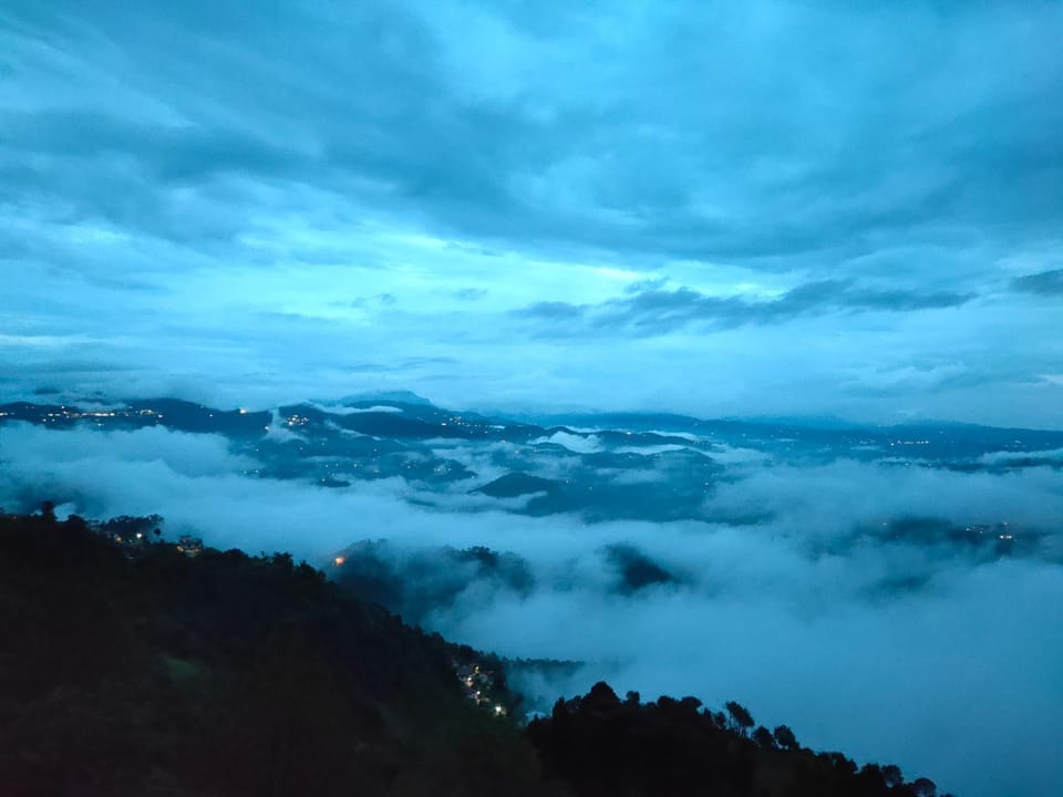 Conifers Deluxe Room Apartment in Shimla