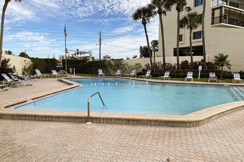 Ocean Sands 1105 House in Redington Beach