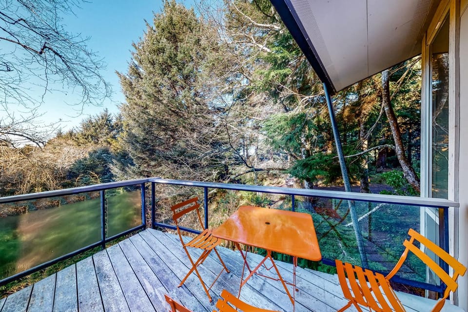 Coleman Creek House House in Cape Meares