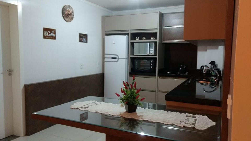FABULOSO Apto 3 QUARTOS PIRATUBA "SACADA DE FRENTE PRA AVENIDA" Apartment in State of Santa Catarina