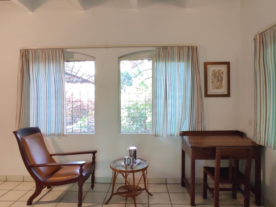 Business facilities, Seating area, Garden view