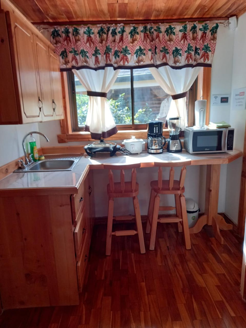 Dining area, minibar, stove