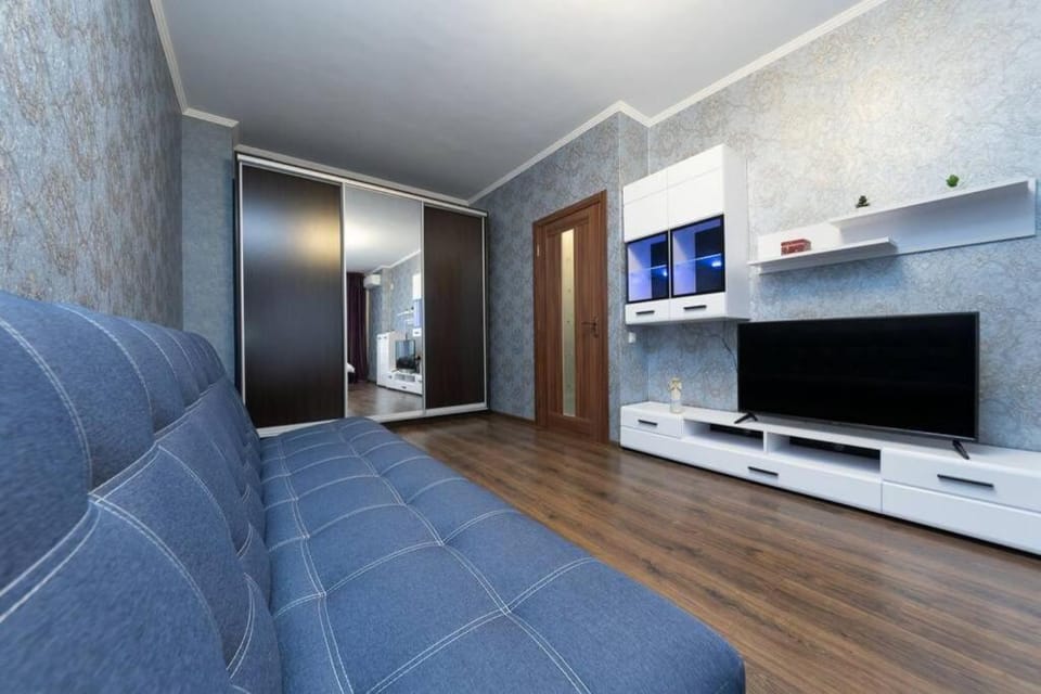 Современные апартаменты метро Харьковская генератор в доме Apartment in Kiev City - Kyiv
