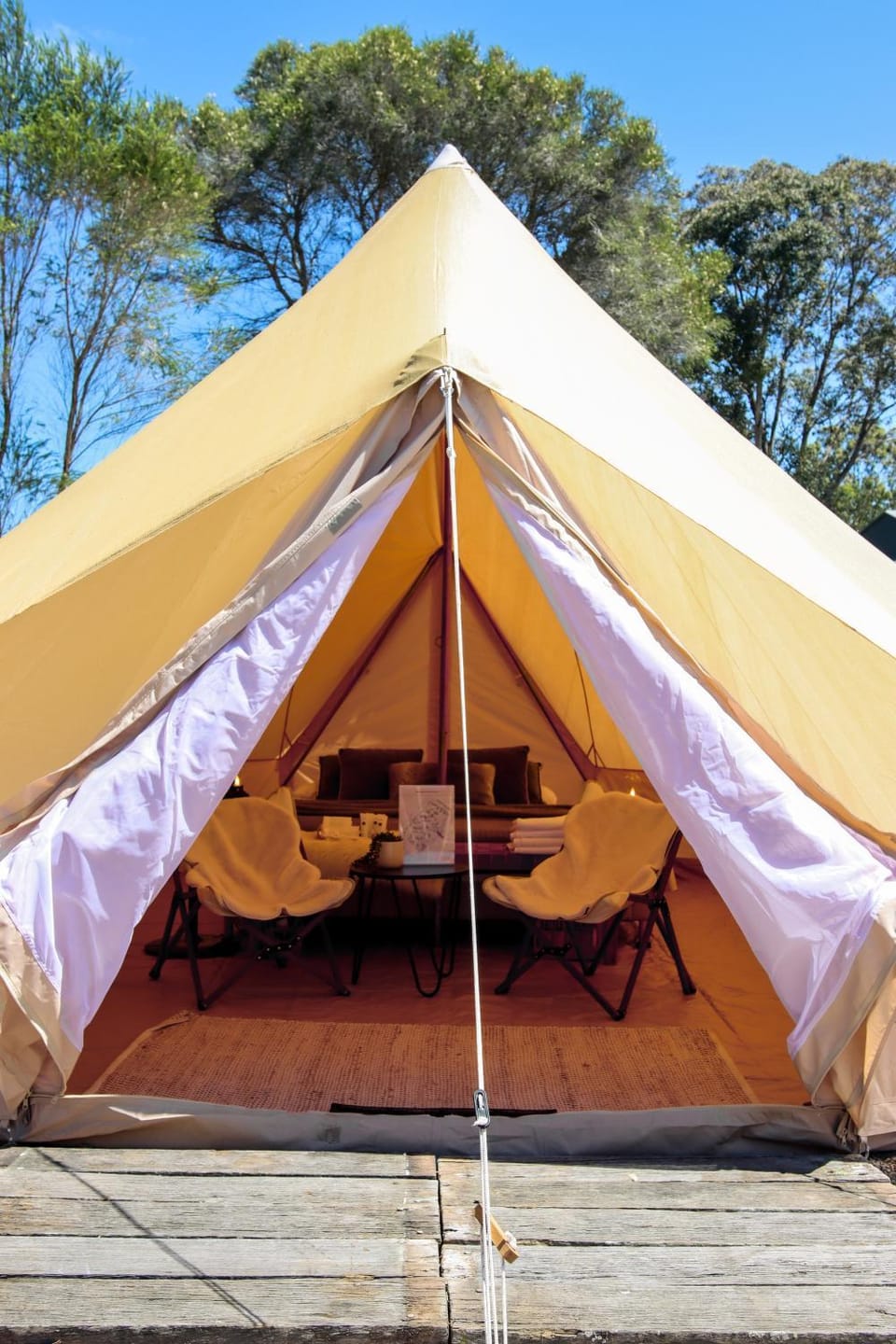 Eight Acres Lakes Entrance Country House in Victoria