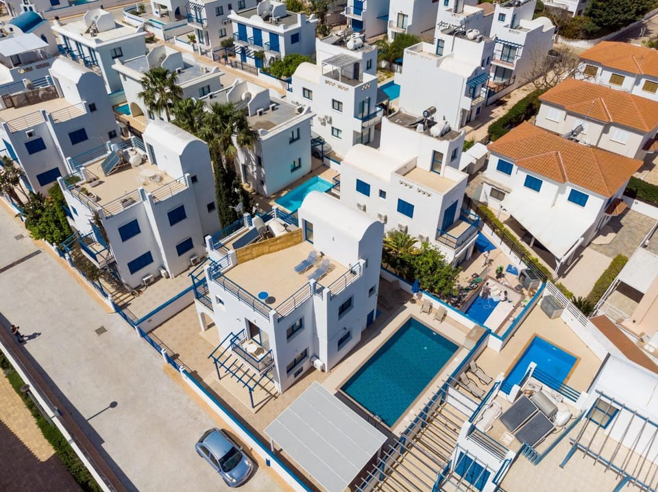 Property building, Bird's eye view