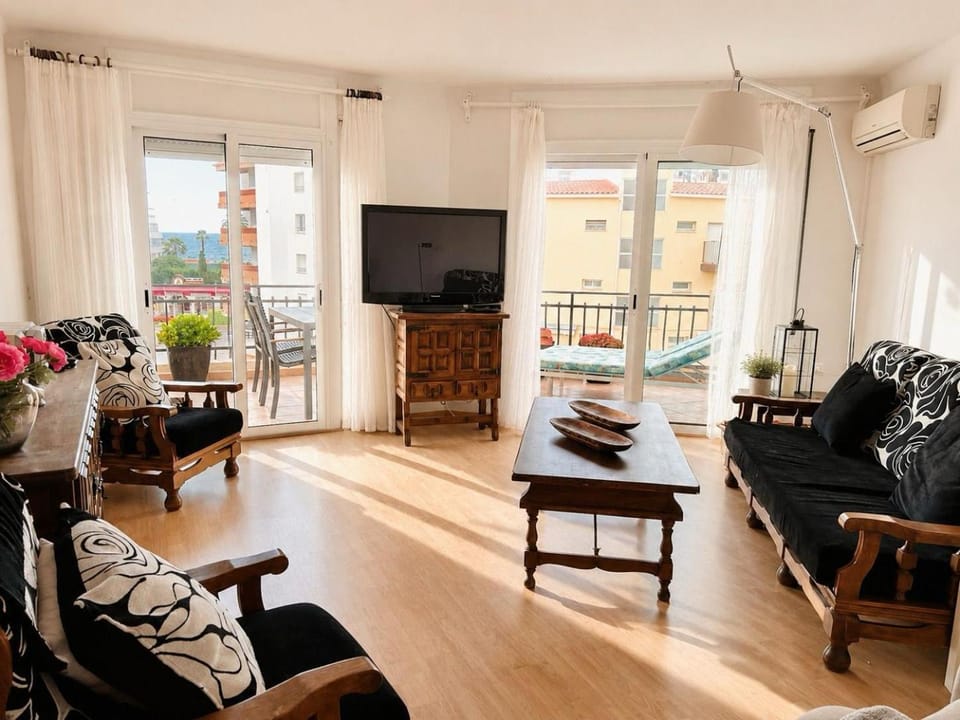 TV and multimedia, Living room, air conditioner