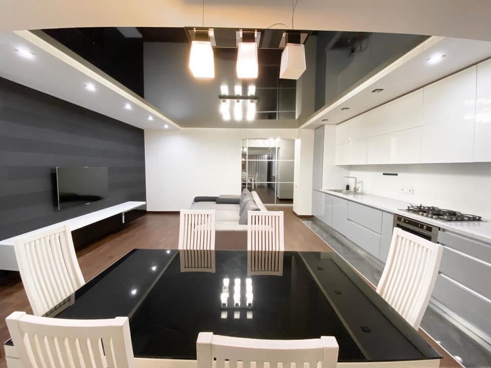 Luxury 2-bedroom river view Apartment in Dnipro