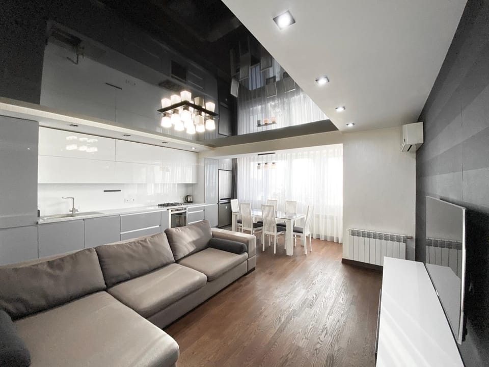 Luxury 2-bedroom river view Apartment in Dnipro